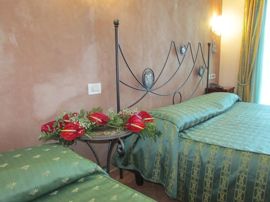 Emmaus Hotel Zafferana Etnea Rom bilde