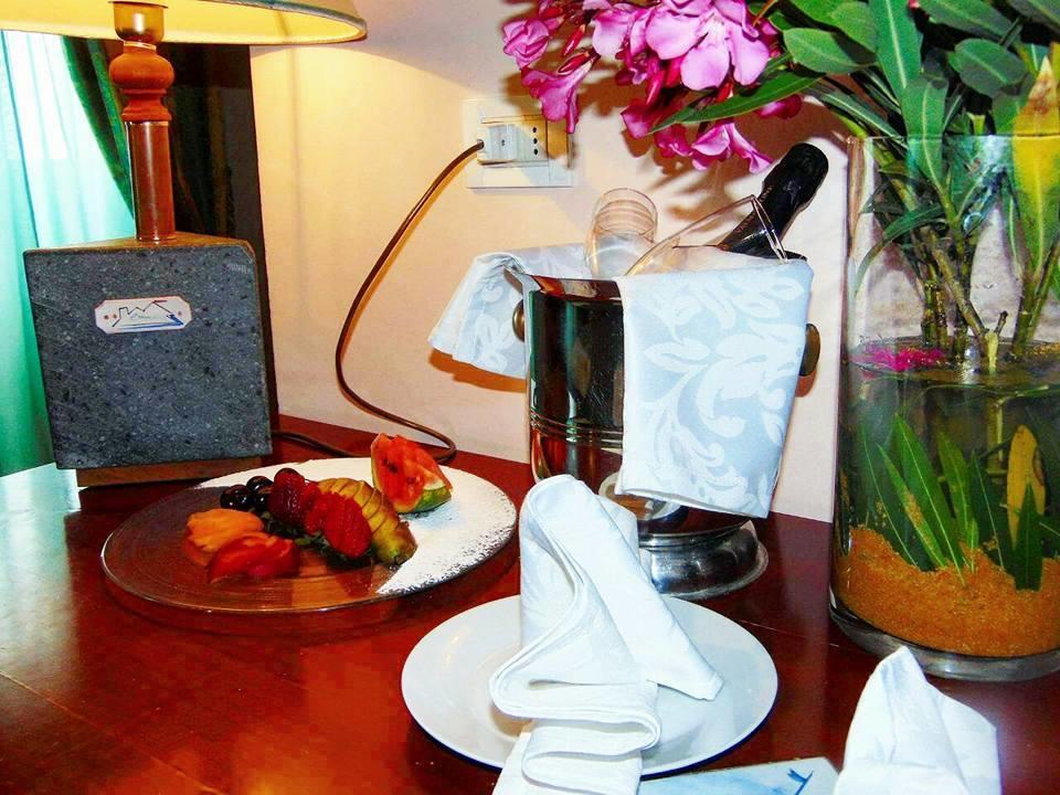 Emmaus Hotel Zafferana Etnea Eksteriør bilde