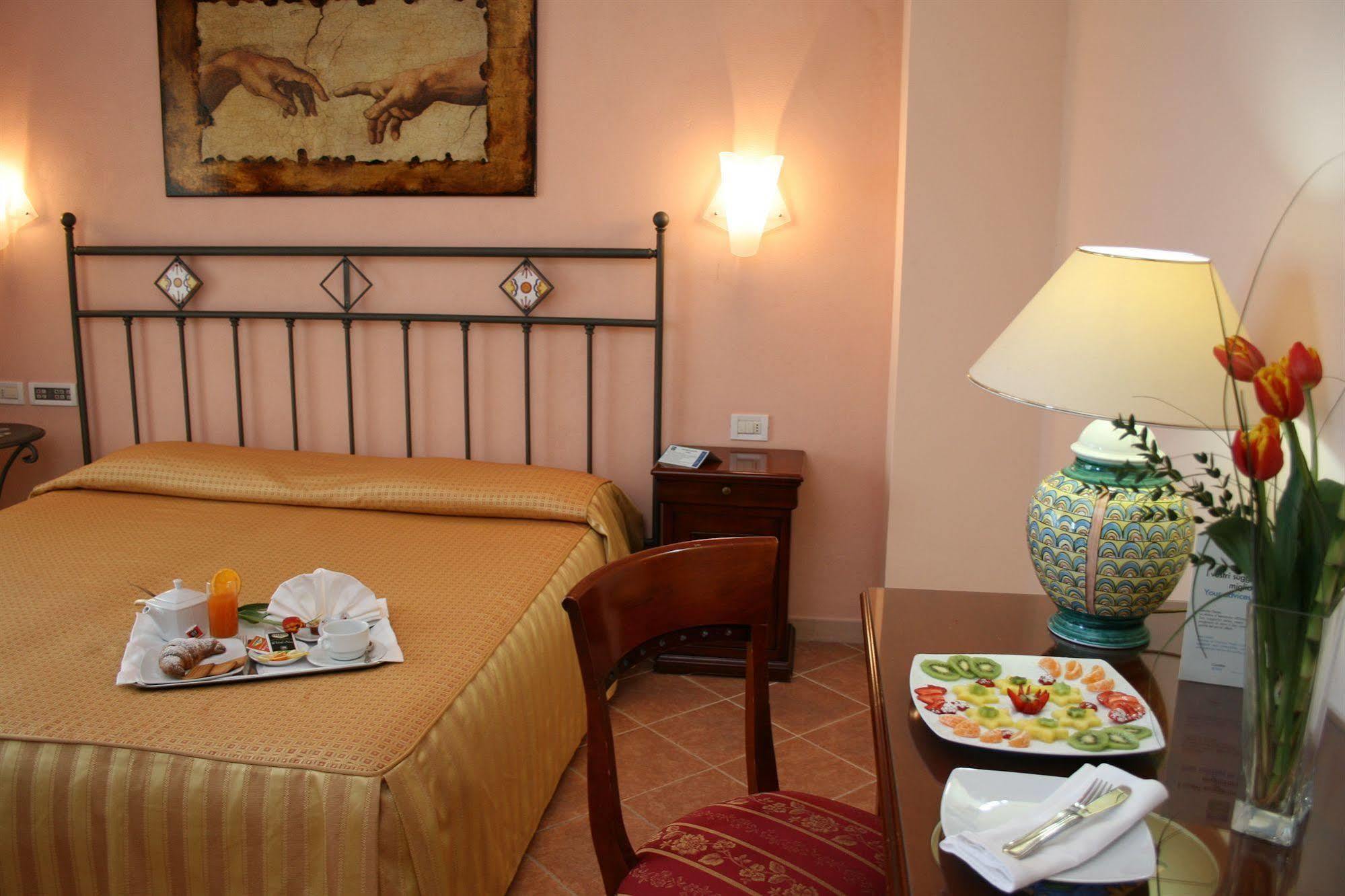 Emmaus Hotel Zafferana Etnea Eksteriør bilde